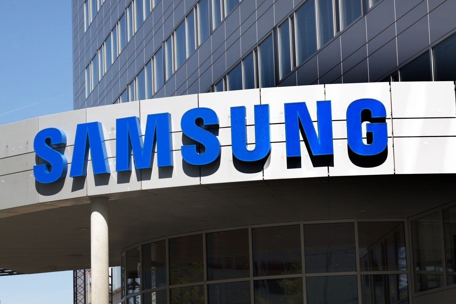 Samsung Expands Operations in Vietnam with $1.8 Billion OLED Plant