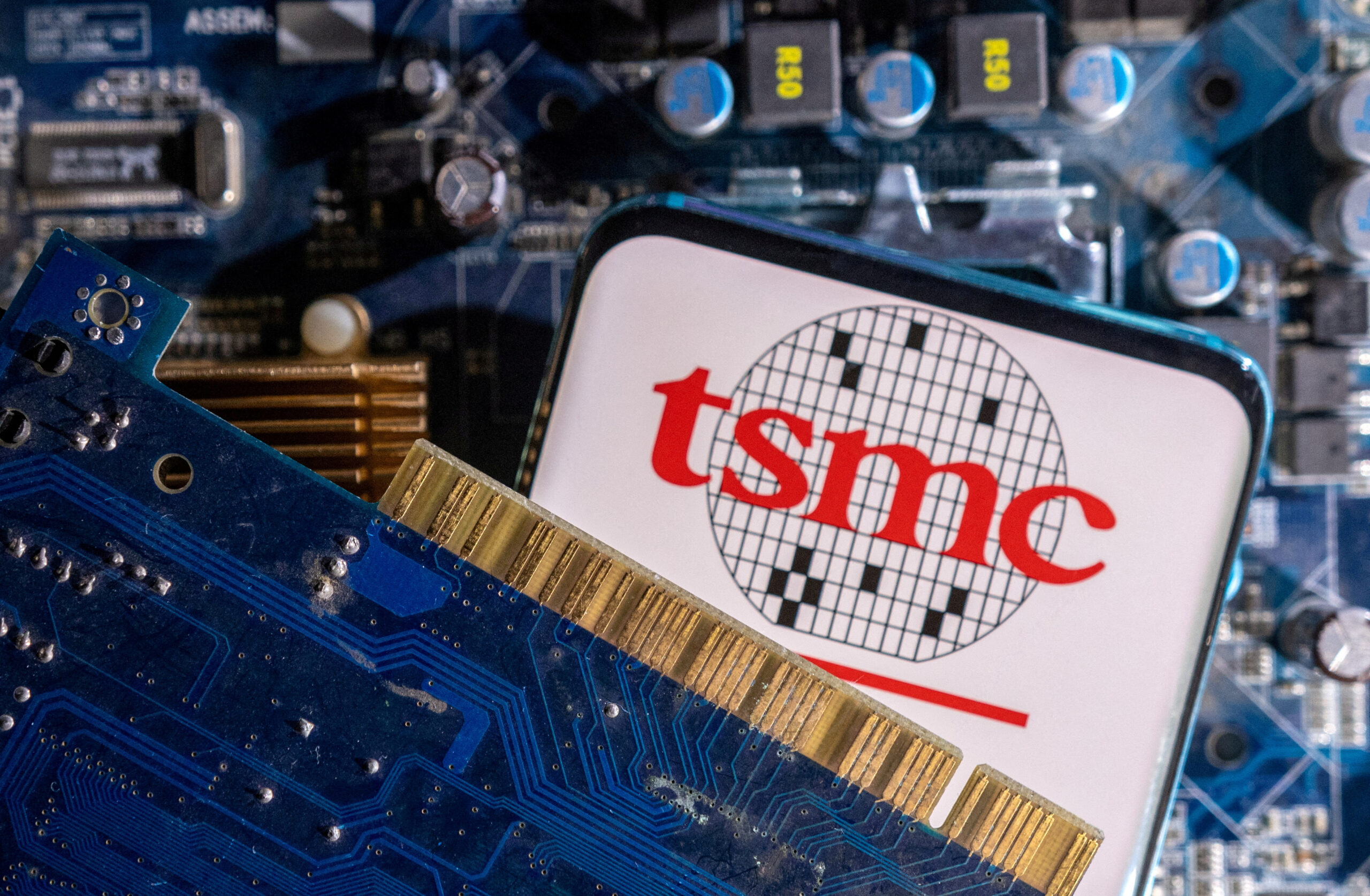 TSMC Launches Chip Production at New Arizona Facility